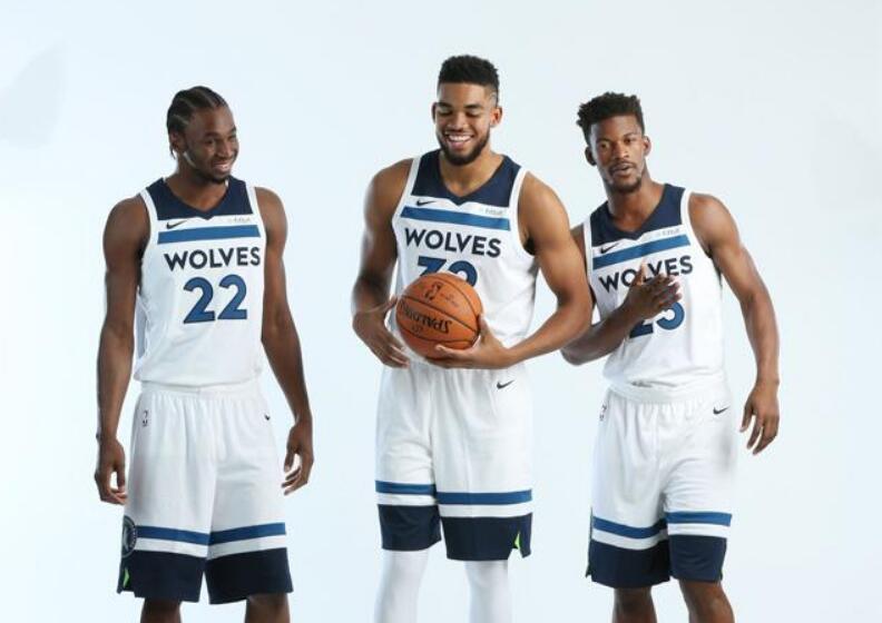 美记：步行者对独行侠中锋加福德很感兴趣（美媒称步行者青睐独行侠中锋加福德）