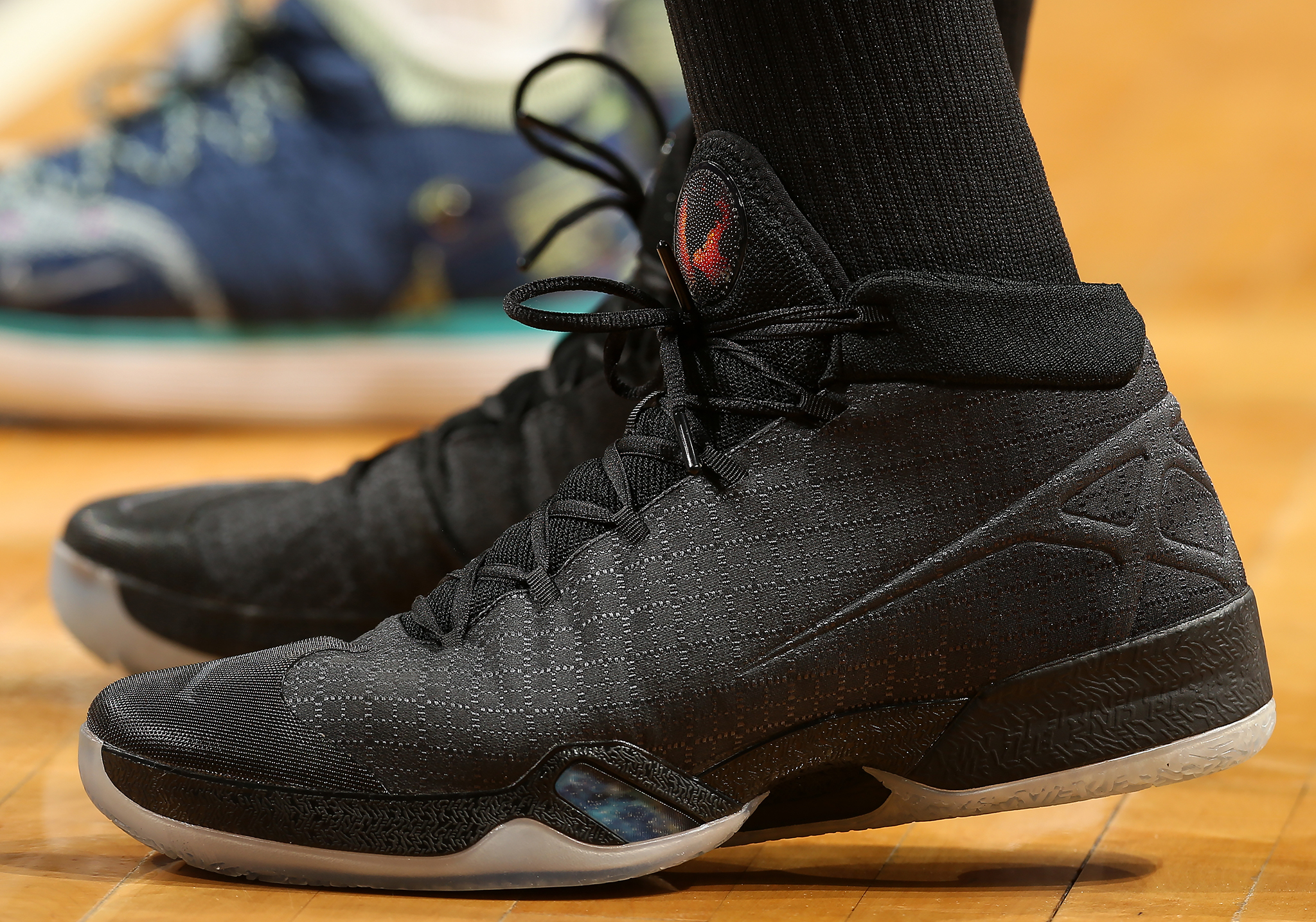 穆勒入选温哥华白浪下赛季大名单，原合同2025年底到期（穆勒被列入温哥华白浪新赛季阵容，现合同至2025年底）