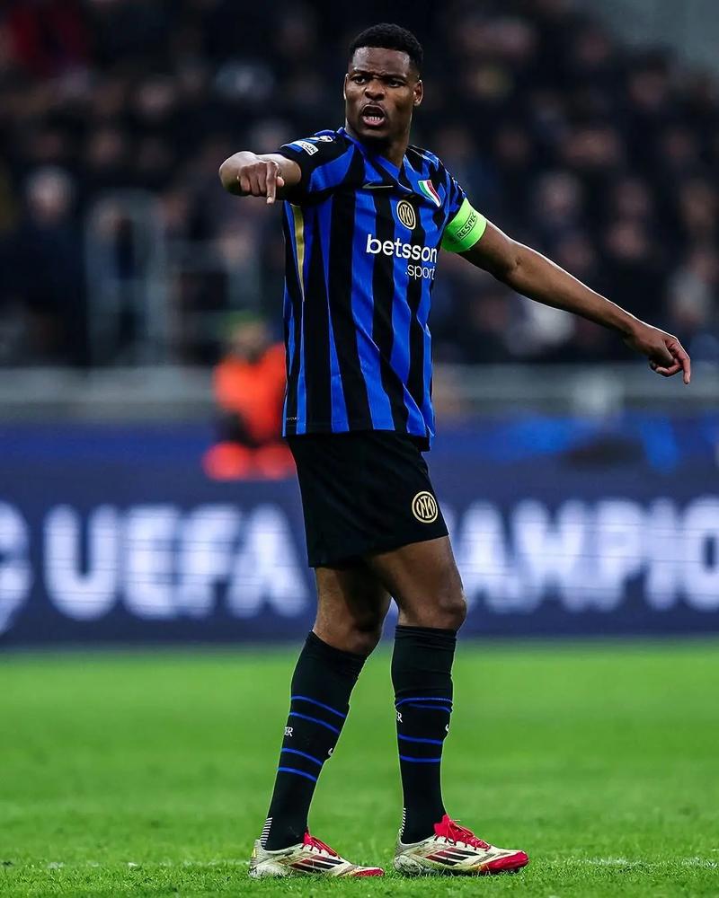 上海申花第五次屈居中超亚军