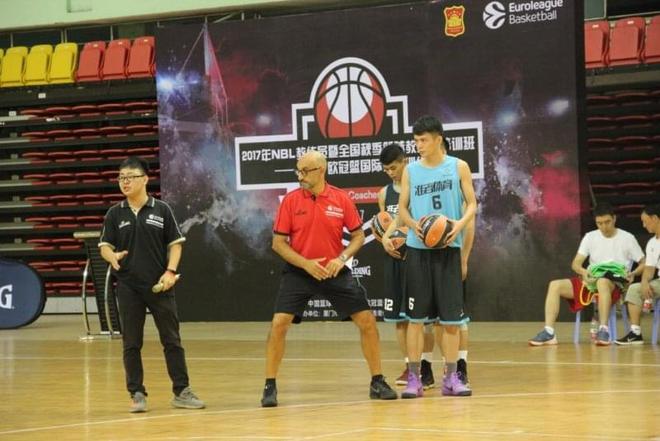 半场战报：莱切0-0比萨（半场战况：莱切与比萨互交白卷）