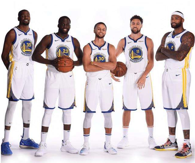 太阳报：伊万-托尼在伦敦夜总会因涉嫌用头撞人被警方逮捕（太阳报称伊万-托尼在伦敦夜店涉用头撞人遭警方拘捕）