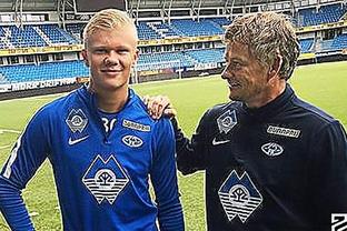 毕包官方：后卫拉波尔特左腿腿筋受伤，恢复情况有待评估