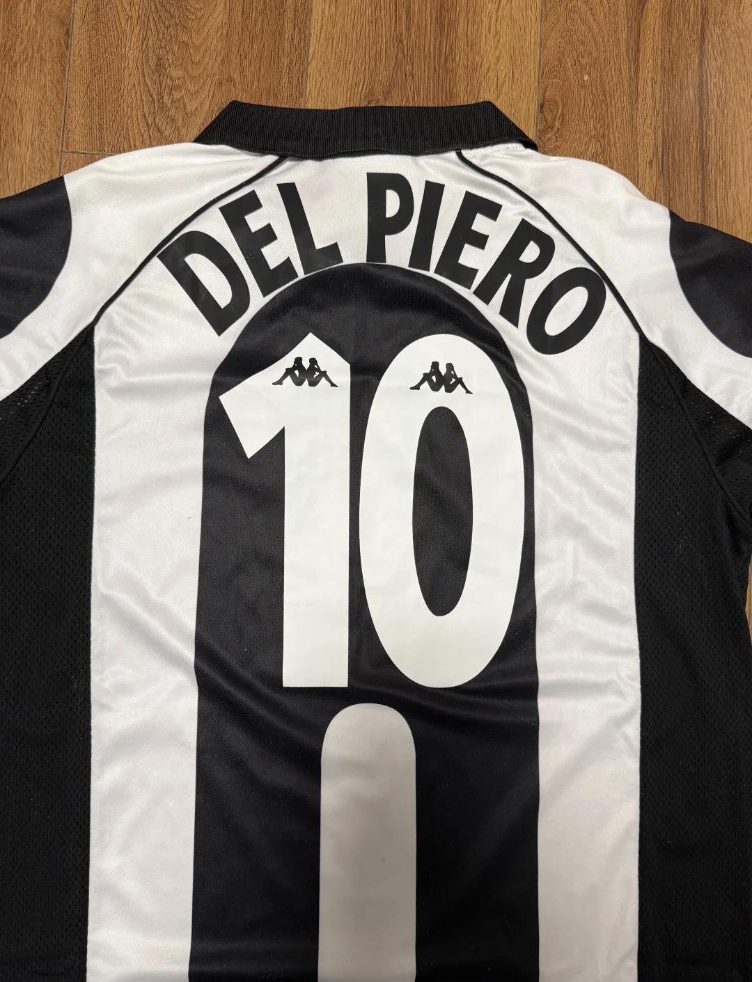 英超-狼队VS曼联：送副班长首胜？NO！阿莫林要逼近欧冠区（英超-狼队对曼联：副班长会迎来首胜？想多了！阿莫林誓逼近欧冠区）