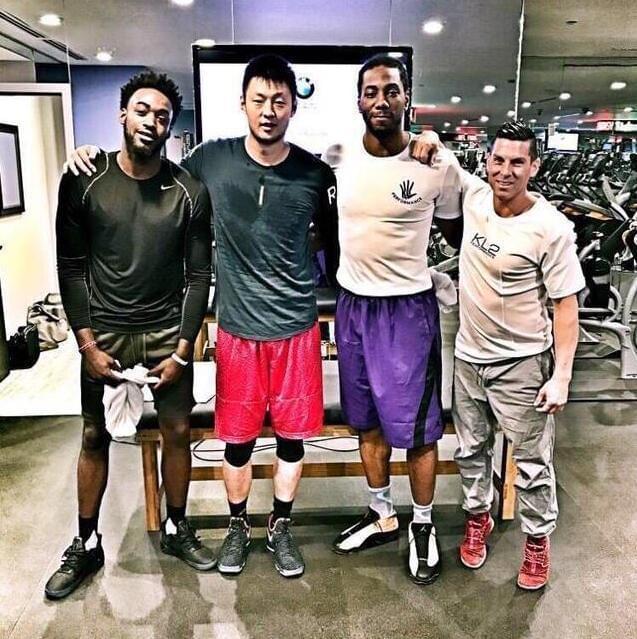 35岁之后25+次数：库里达成100次里程碑，詹姆斯领跑（35岁后25+次数榜：库里破百里程碑，詹姆斯继续领跑）