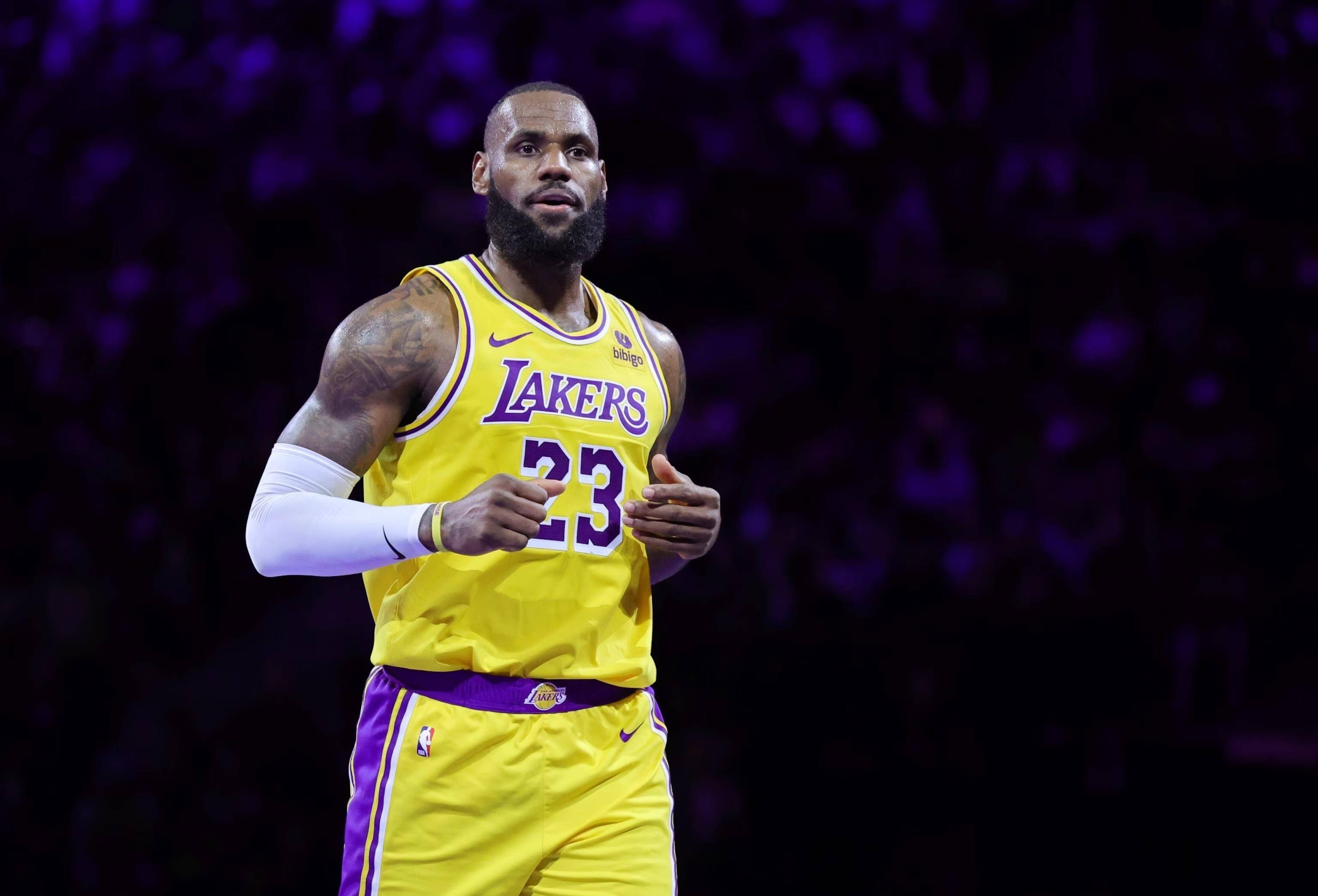 米纳拉：17岁被造谣成42岁，诽谤与谣言摧毁了我的职业生涯（米纳拉自述：17岁却被传成42岁，谣言与诽谤如何摧毁了我的职业生涯）