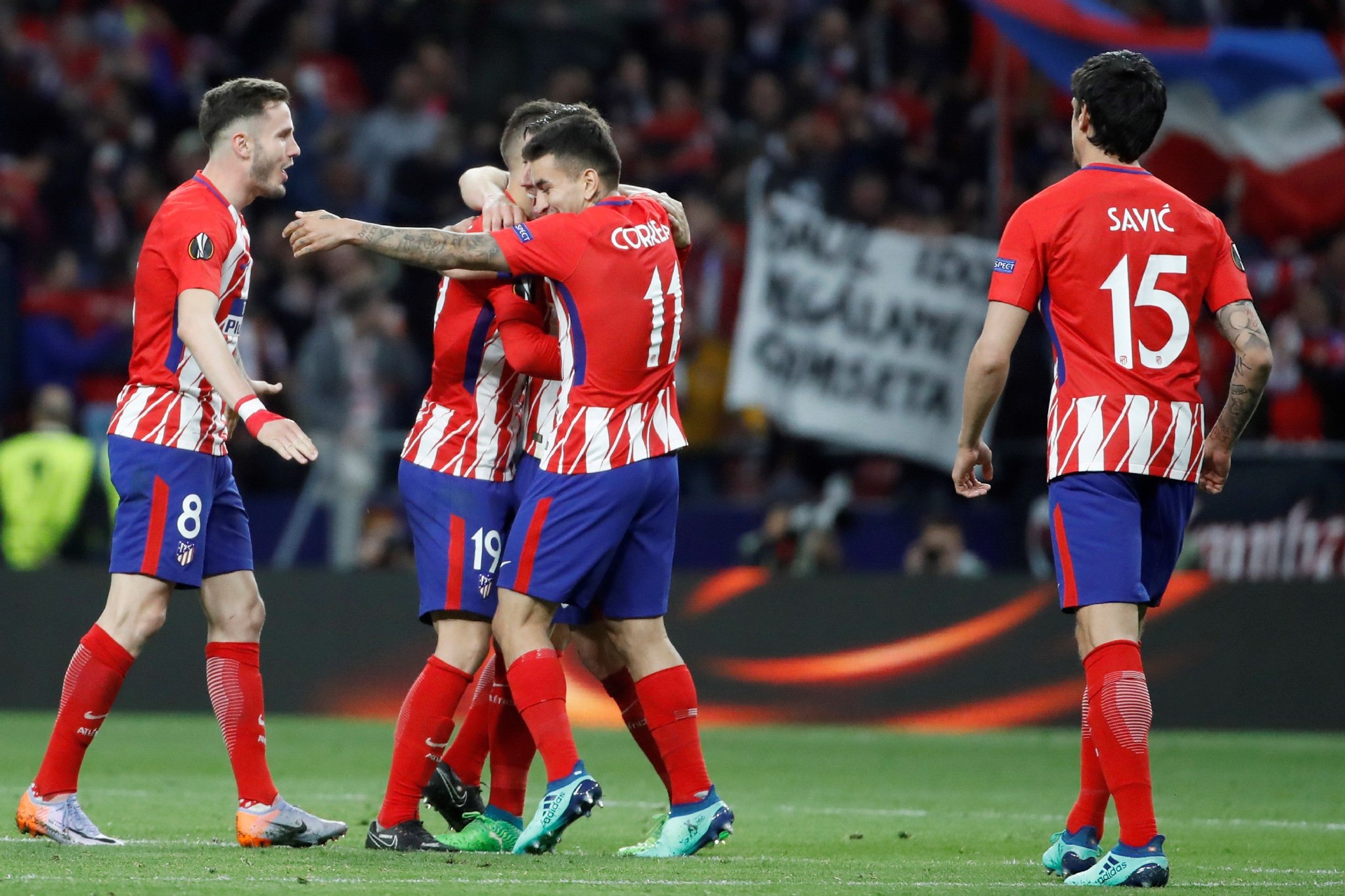 独行侠更新伤情：浓眉&弗拉格可以出战，克莱将缺席（独行侠公布伤情：浓眉、弗拉格可出场，克莱缺阵）