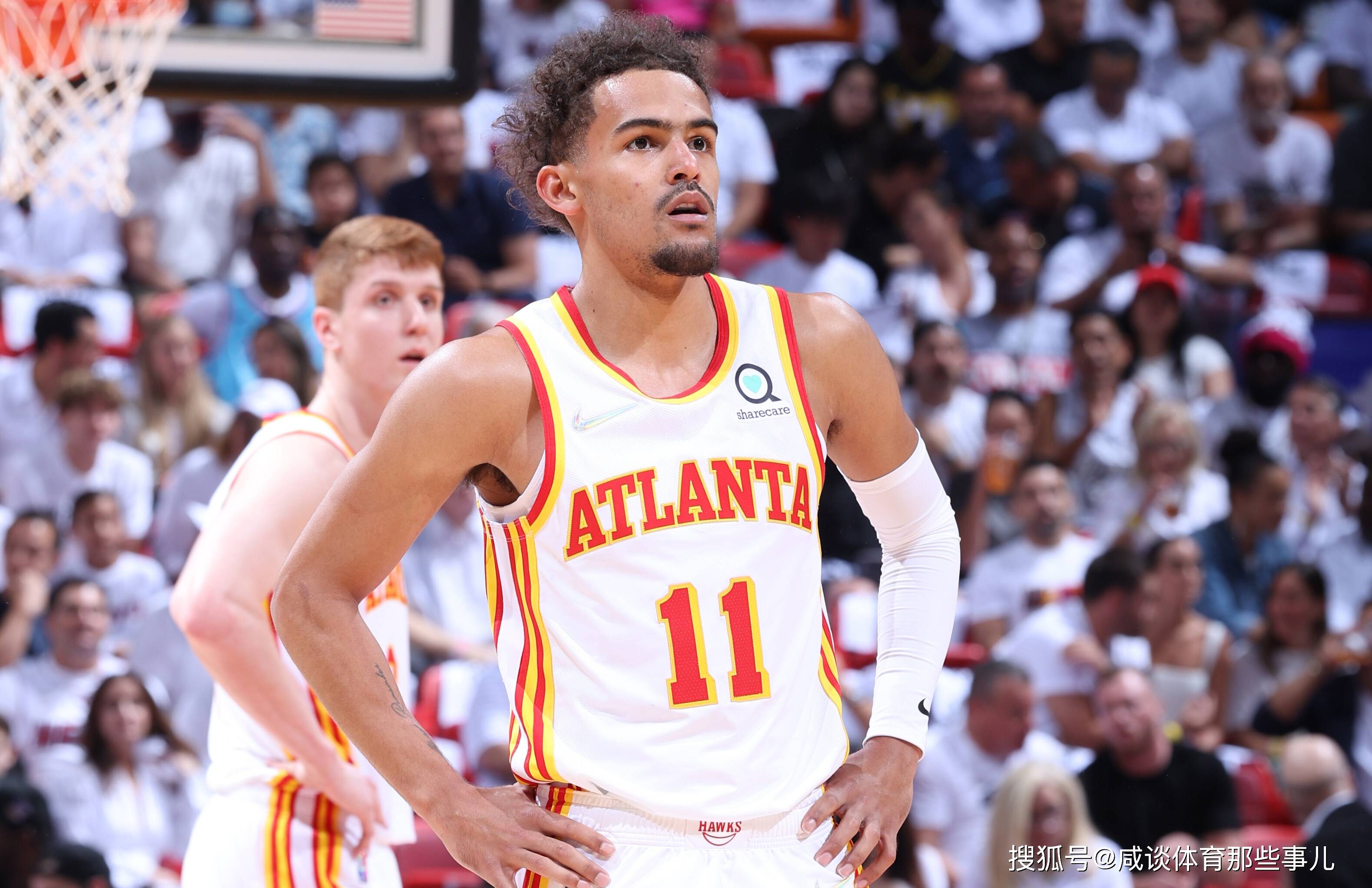 玉昆外援奥斯卡在老家开车时车辆突然起火，好在人没事（玉昆外援奥斯卡在老家驾车遭遇车辆自燃，所幸人身无恙）