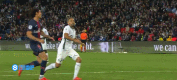 欧洲足球一夜疯狂：水晶宫绝杀，多特6轮不败，罗马爆冷（欧陆足坛今夜沸腾：水晶宫补时绝杀，多特六轮不败，罗马爆冷失利）