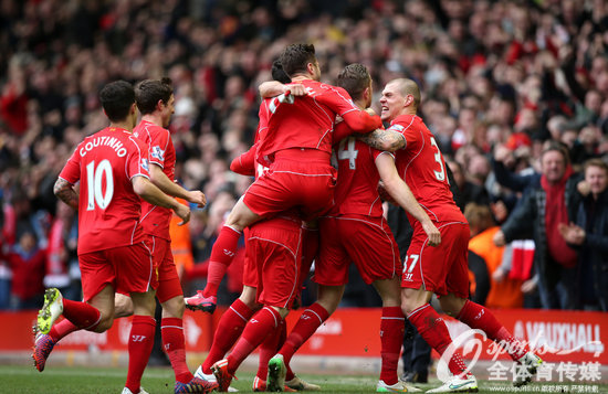 第10个亚军，申花上次拿到中国足球顶级联赛冠军还是30年前（申花第10次屈居亚军，上次顶级联赛封王已是30年前）