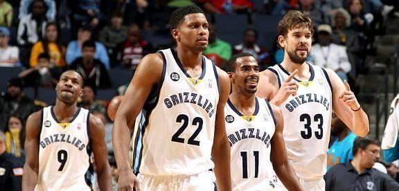 西甲半场：多兰造点，费尔南德斯点射，西班牙人1-0巴列卡诺（西甲半场战报：多兰造点，费尔南德斯命中点球，西班牙人暂1-0领先巴列卡诺）