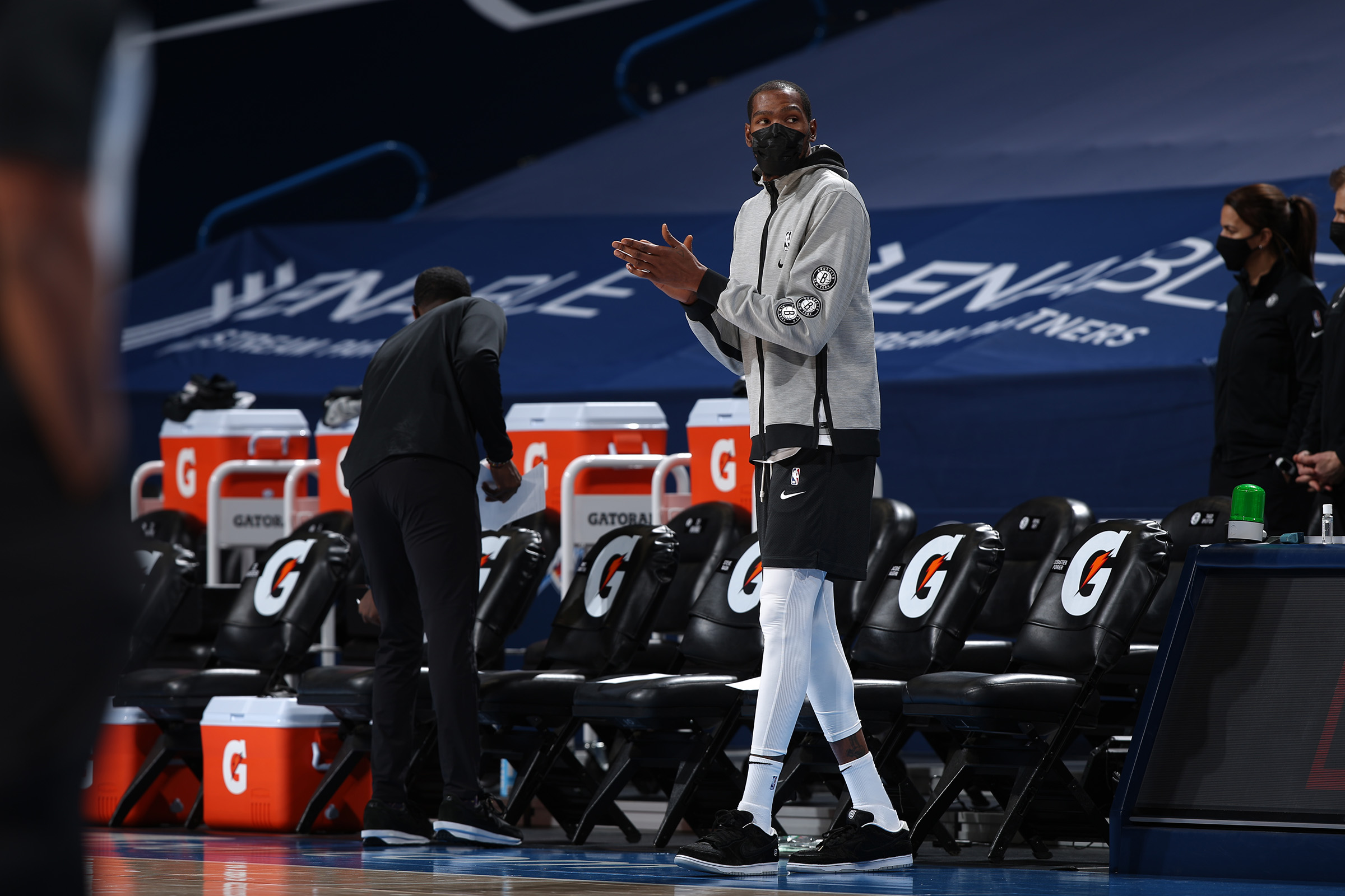 川超联赛首次出现熔断，成都66分钟8-0巴中直接结束比赛（川超联赛首现熔断机制：成都66分钟8比0巴中，比赛提前结束）